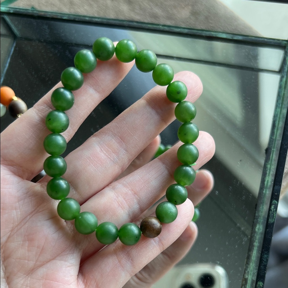 Elegant Green Jade Beaded Bracelet 碧玉籽料